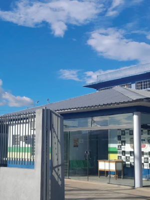 A Polícia Civil do Amazonas (PC-AM), por meio da 62ª Delegacia Interativa de Polícia (DIP) de Canutama (distante 619 quilômetros de Manaus), em ação integrada com a Polícia Militar do Amazonas (PMAM) e a Guarda Civil Municipal (GCM), prendeu em flagrante, na sexta-feira (25/04), Rogério Franco Ferreira, de 19 anos, conhecido como “Rogerinho”, pelo crime de roubo. A prisão foi realizada no bairro São Francisco, naquele município.